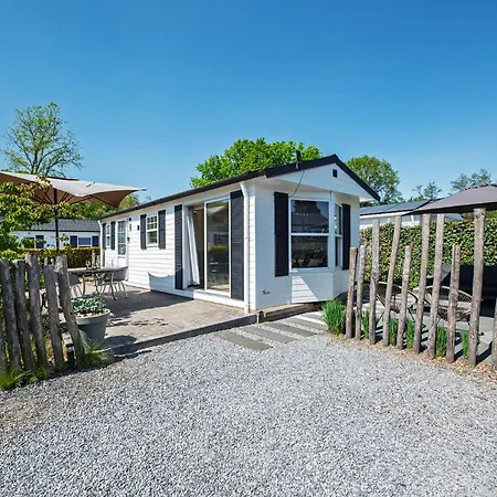 27, Beekse Bergen, Efteling, Woods, Private Parking! شاليه